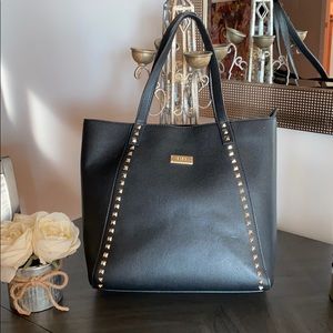 🍒BCBG BLACK TOTE BAG